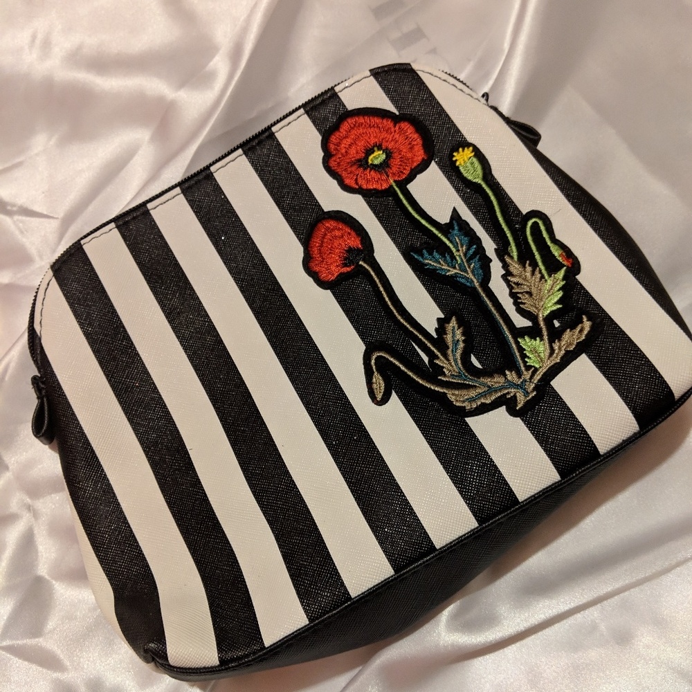 Cosmetics bag